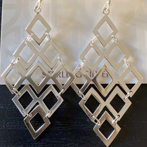 Stunning modern sterling silver diamond shaped earrings gorgeous